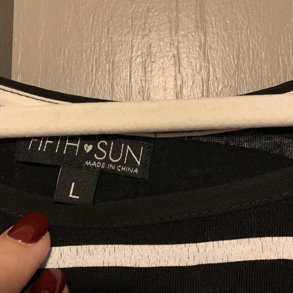 ✨Fifth Sun Black Stripe Top W/Sheer Bottom. Great condition - Picture 4 of 5